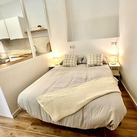 Cozy Studio Near Sants Estacion * Barcelona