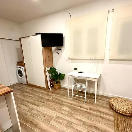 Cozy Studio Near Sants Estacion Apartment Barcelona