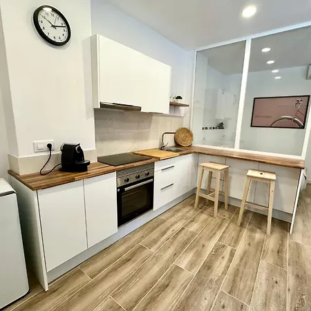 Cozy Studio Near Sants Estacion