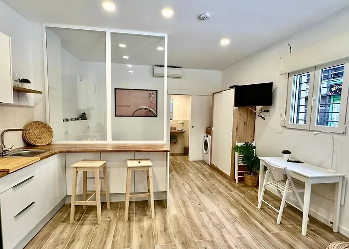 Cozy Studio Near Sants Estacion * Barcelona